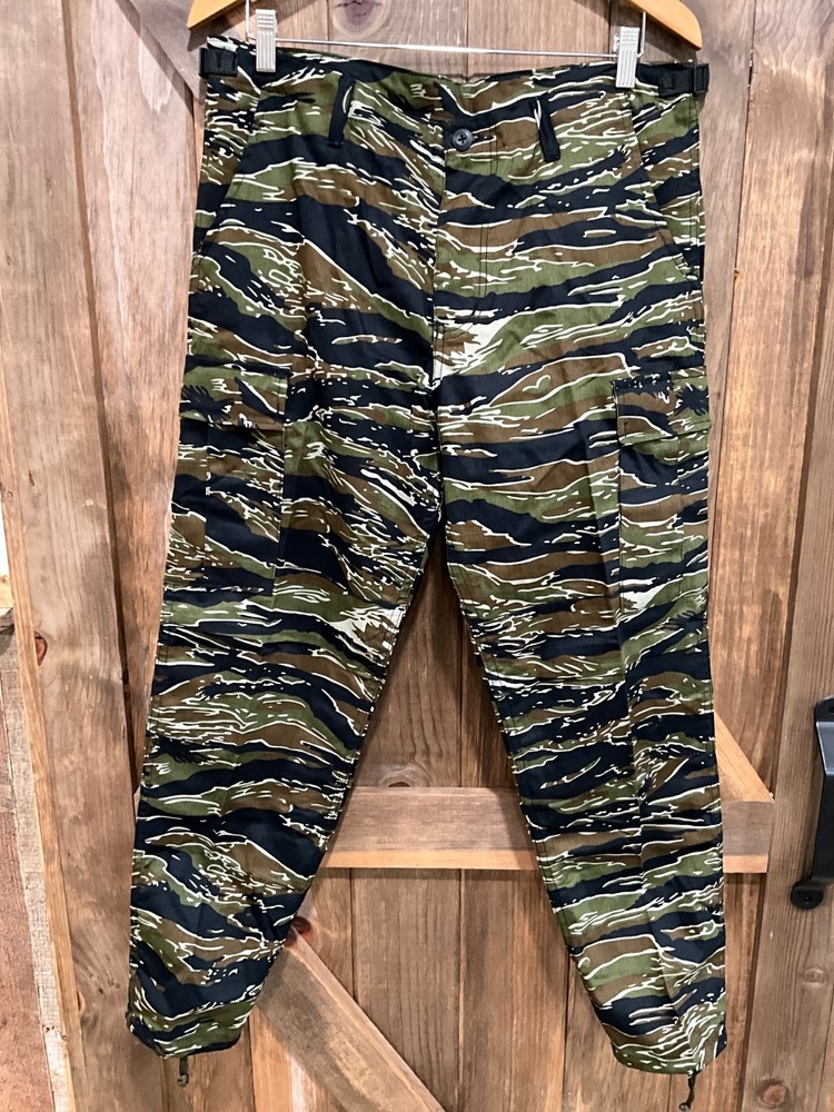 Tiger Stripe, Trousers Medium Regular Philippines Individually Crafted