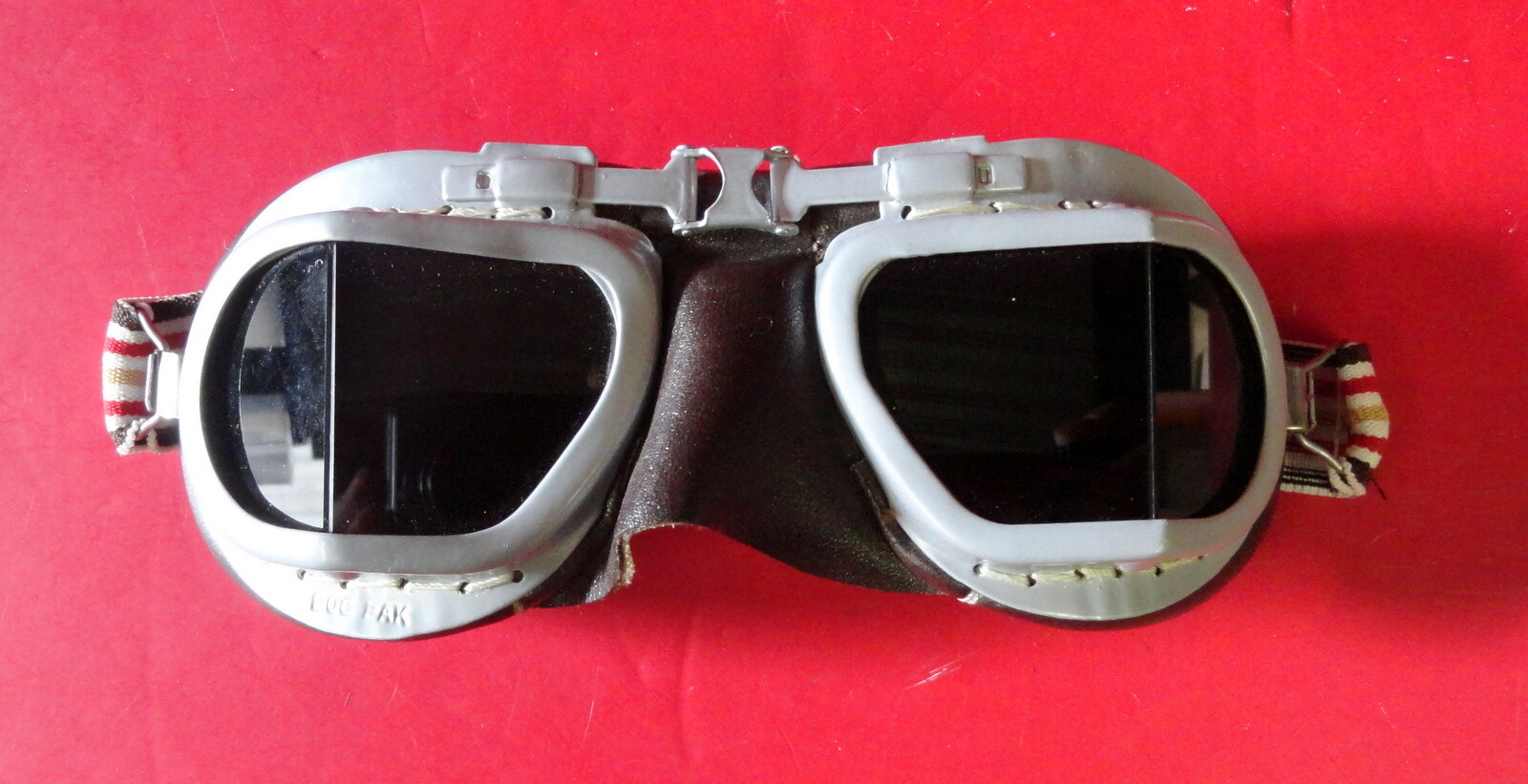 MK VIII FLYING GOGGLES W/TINTED LENSES DELUXE MODEL