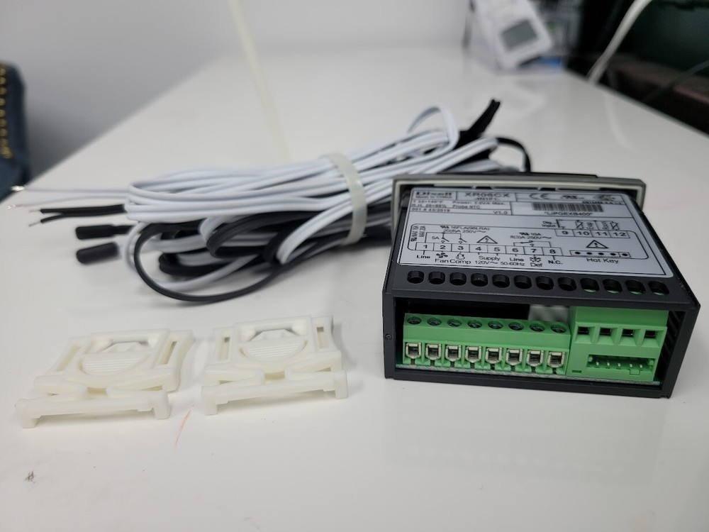 Dixell XR06CX-4N1F1Refrigerator DigitalTemp.Controller110V-Panel,Probes,Brackets