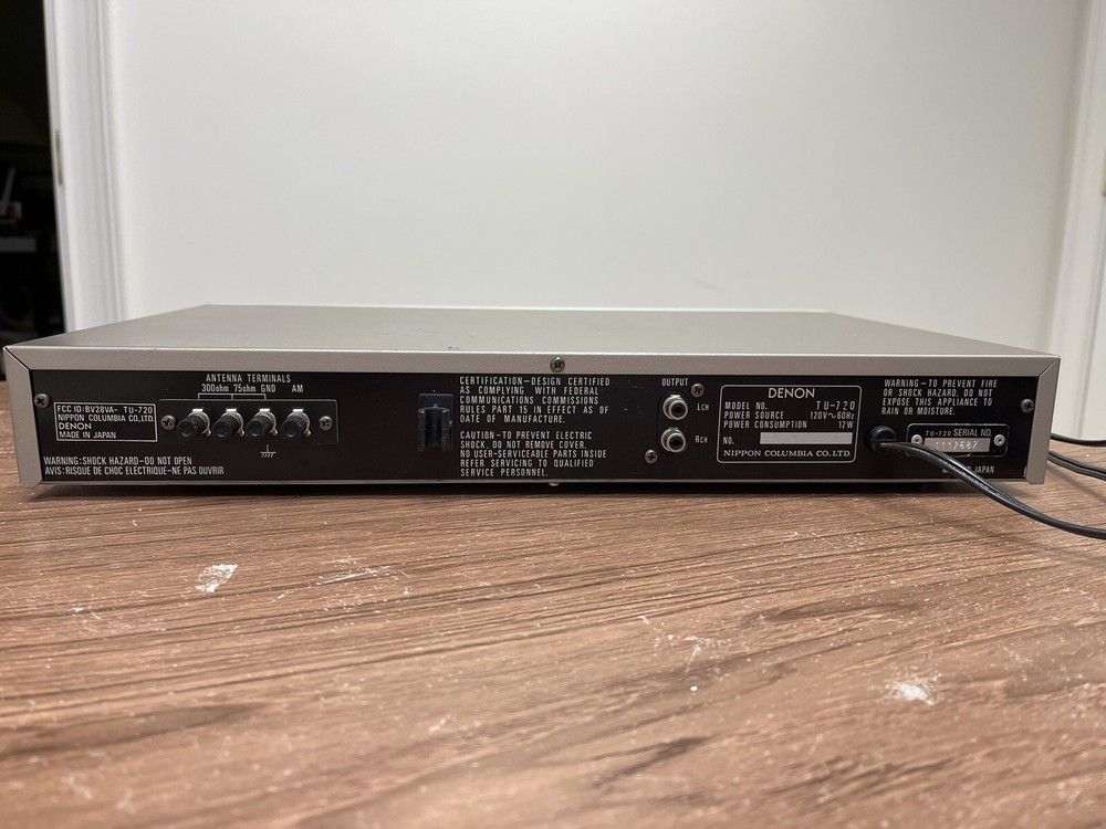 Denon TU-720 AM-FM Tuner - Precision Audio Component - Servo Lock Tuning System