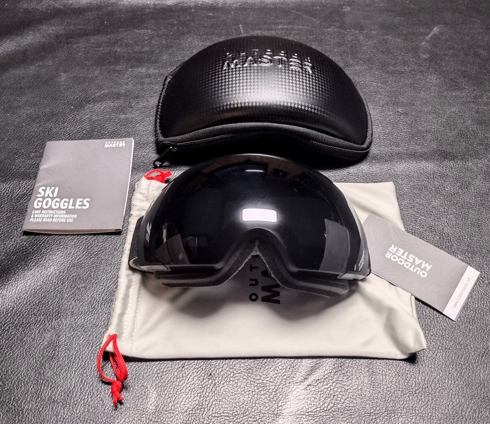 New OutdoorMaster Ski Goggles PRO - Replacement Interchangeable Lens Black