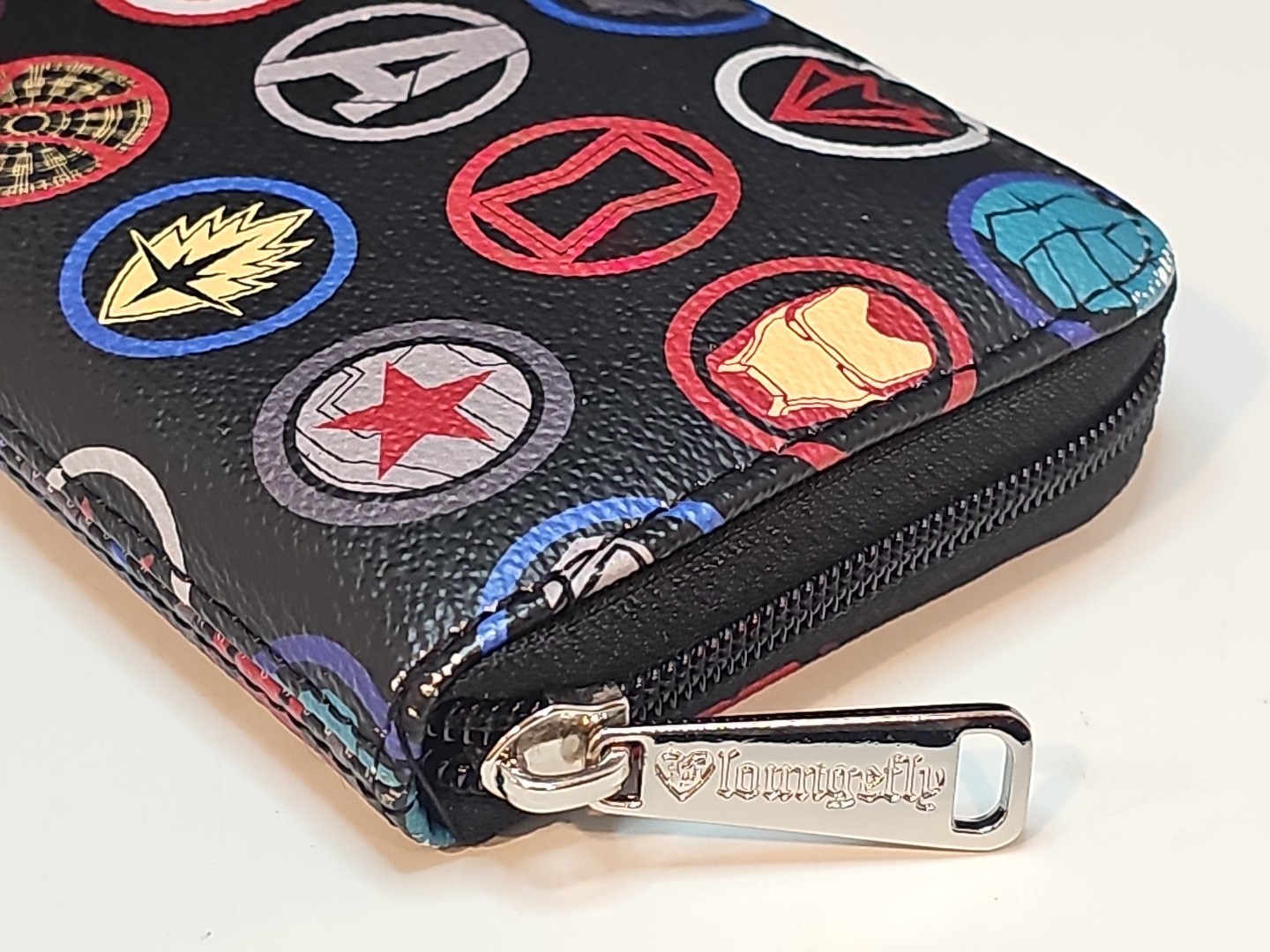 Loungefly Marvel Avengers Infinity War Icons Clutch Zip Around Wallet RARE 2018
