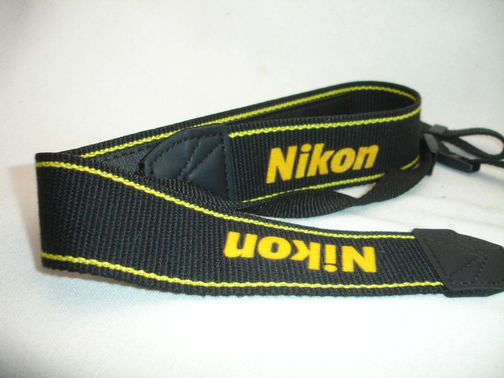 Genuine NIKON CAMERA NECK STRAP AN-DC3 ( older version )
