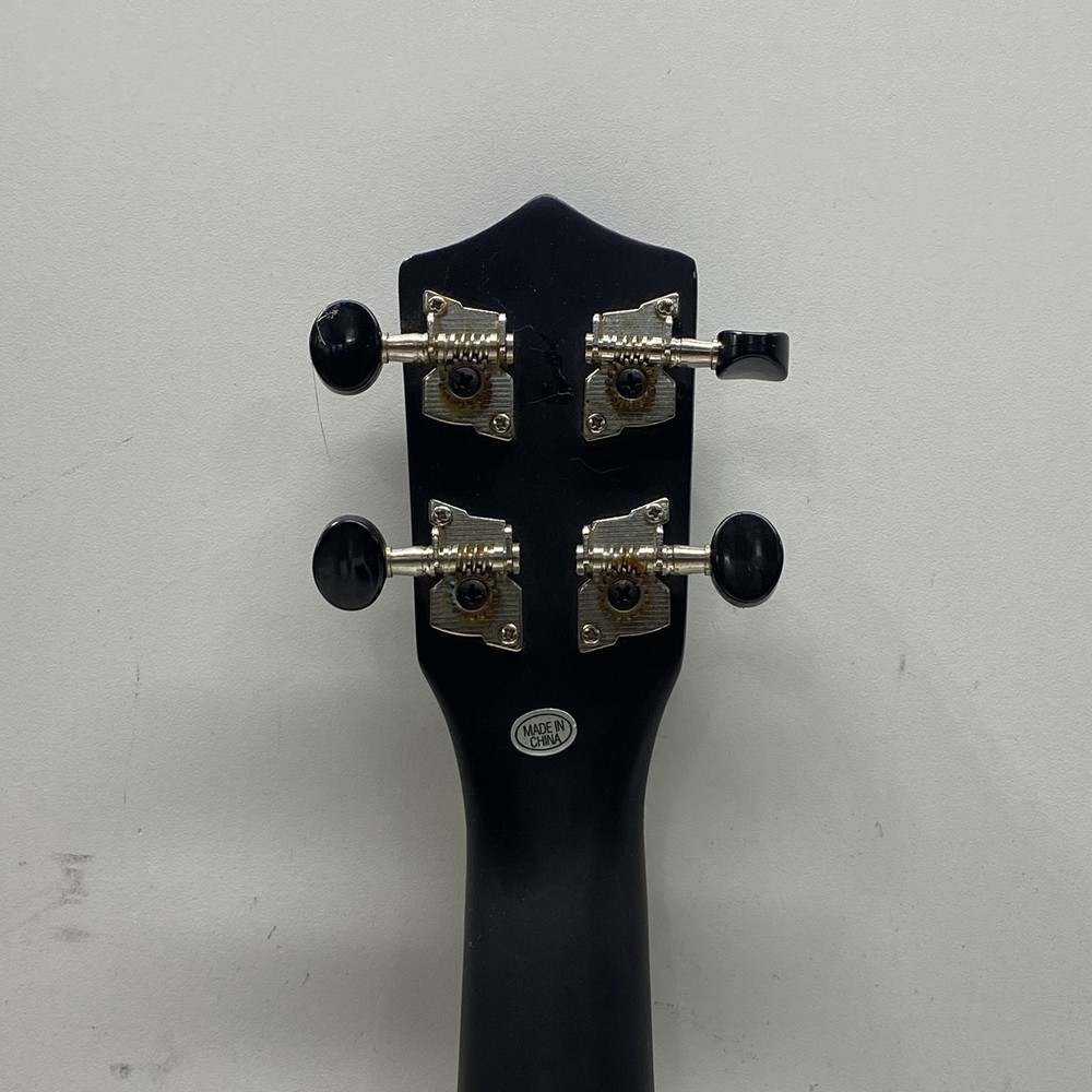 Bailando Soprano Ukulele Black 4 String Std Tuning