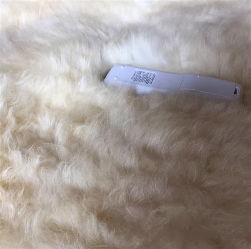 IN US 100% Genuine Sheepskin Fluffy Fur Rug 60*100cm Windward Natural Mat Gift