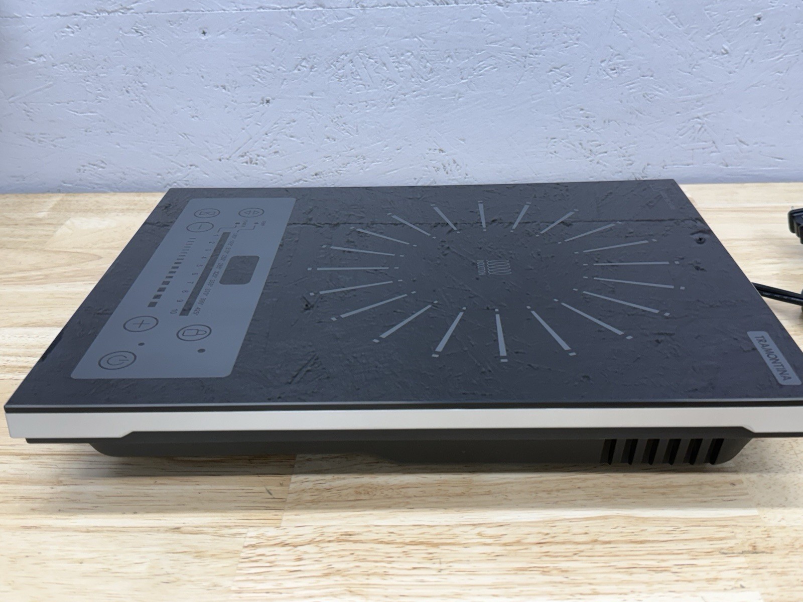 Tramontina Induction Cooktop 81500/103 Intertek Portable Temp Control