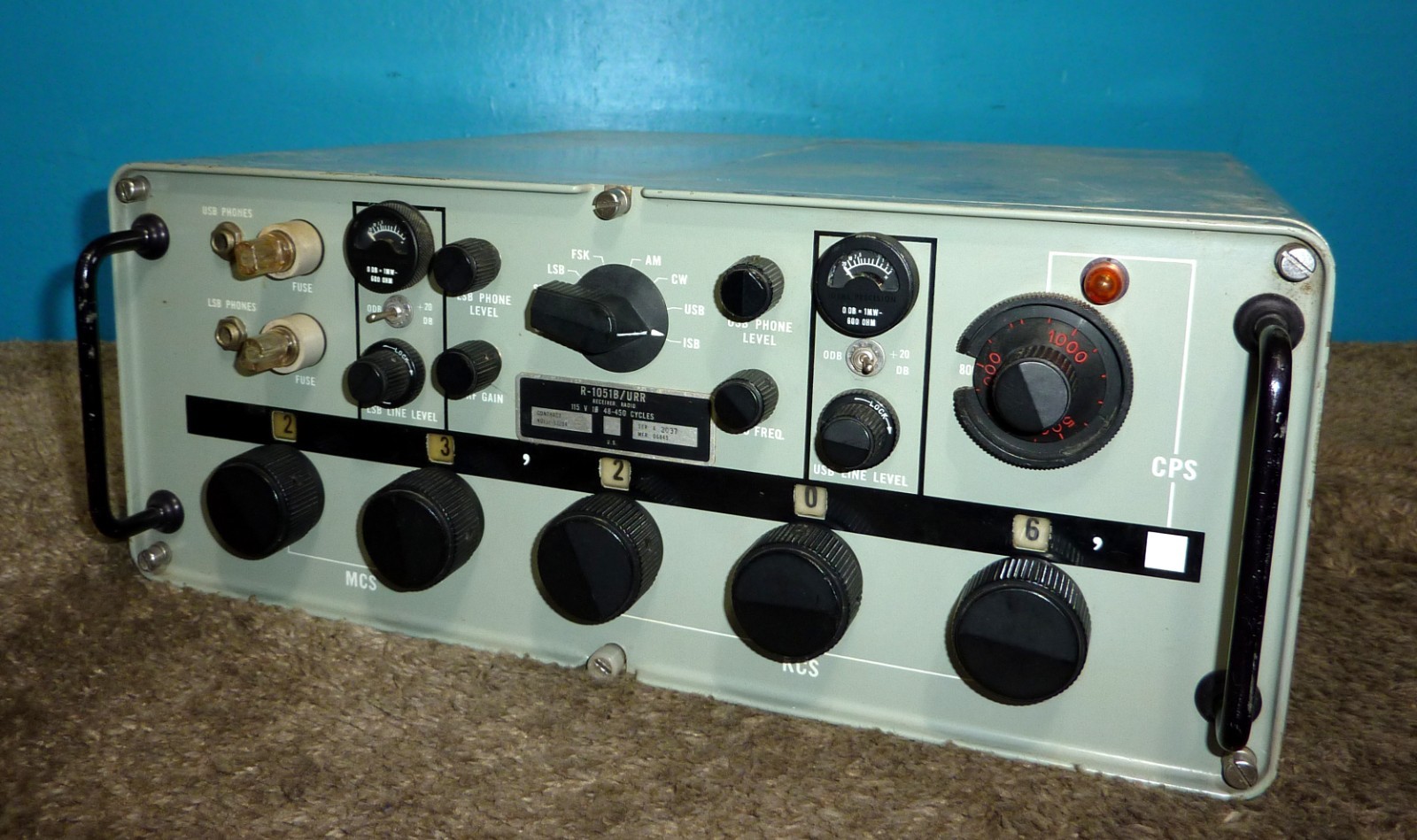 Raytheon R-1051B/URR Radio Receiver