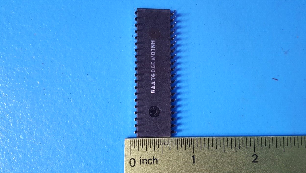 (2 PCs) RISC Microprocessor, Z8400A, ZILOG, 8-BIT, 4MHz