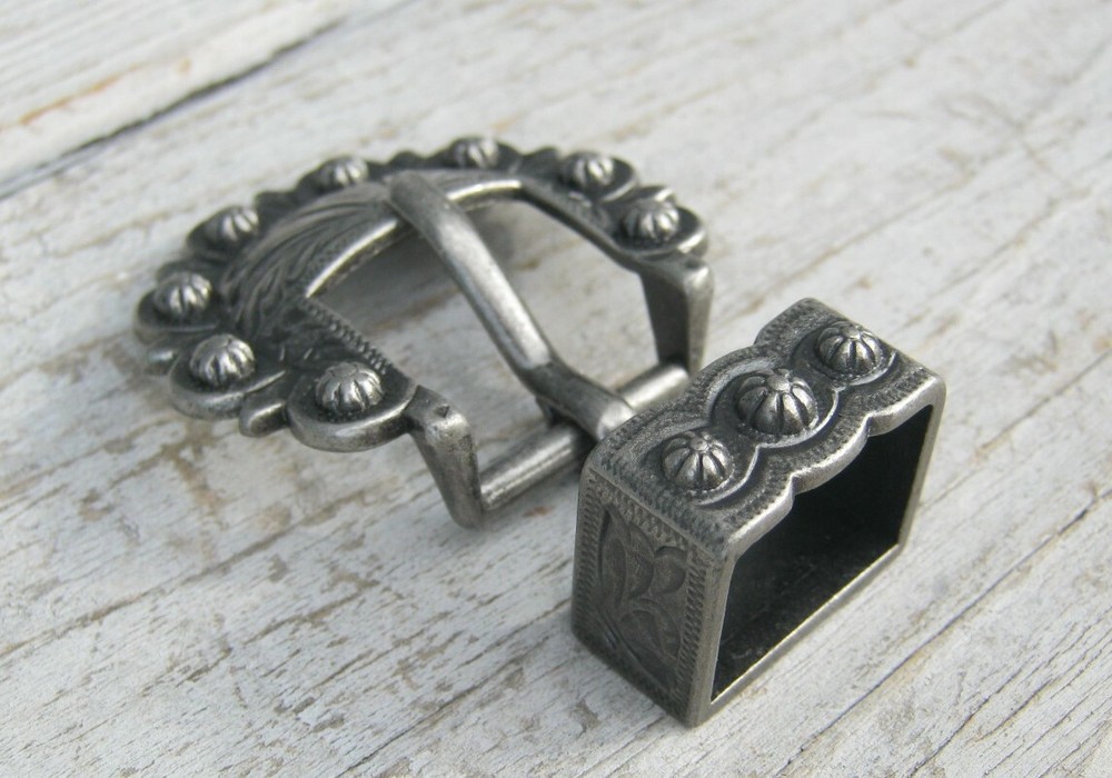 Antique Silver Berry Concho Spot Buckle and Loop 3/4"
