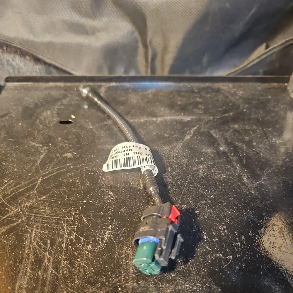 JOHN DEERE Indicator Light RE556440 - Genuine