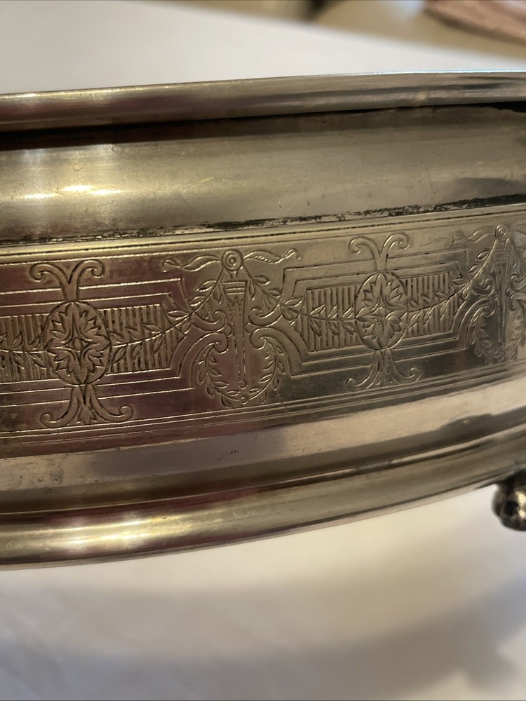 Sliver Plated Footed Oval Casserole Holder