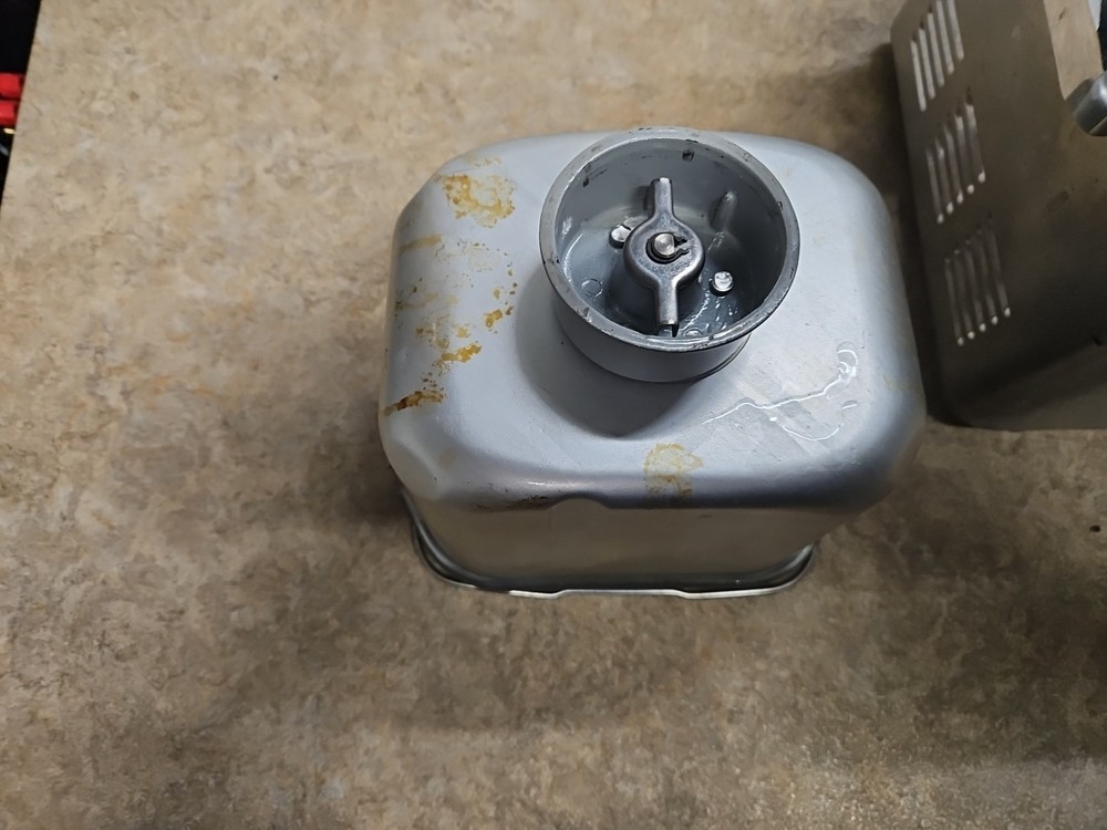 CUISINART CBK-200 Bread Maker 2-Pound Programmable Stainless Steel