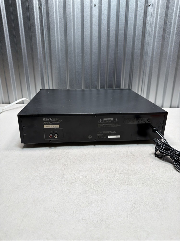 Yamaha CDC-615 Compact Disc CD Player Changer Carousel No Remote - Works!