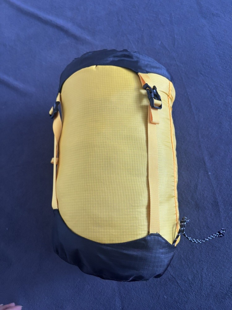 Mountaintop Sleeping Bag Model Hiking 600