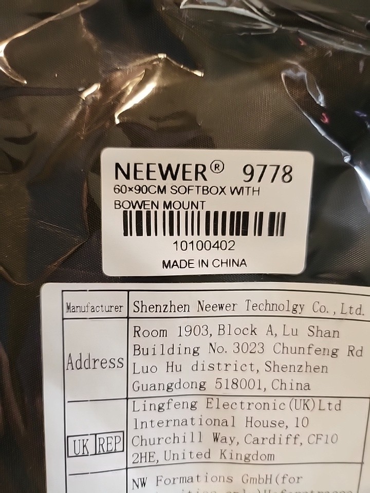 NEEWER 9778 24''x35'' 60 X 90 Cm Foldable Rectangular Softbox Bowens Mount