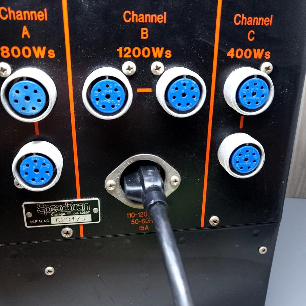 Speedotron 2403C Power Pack Studio Flash Strobe Generator 2400Ws