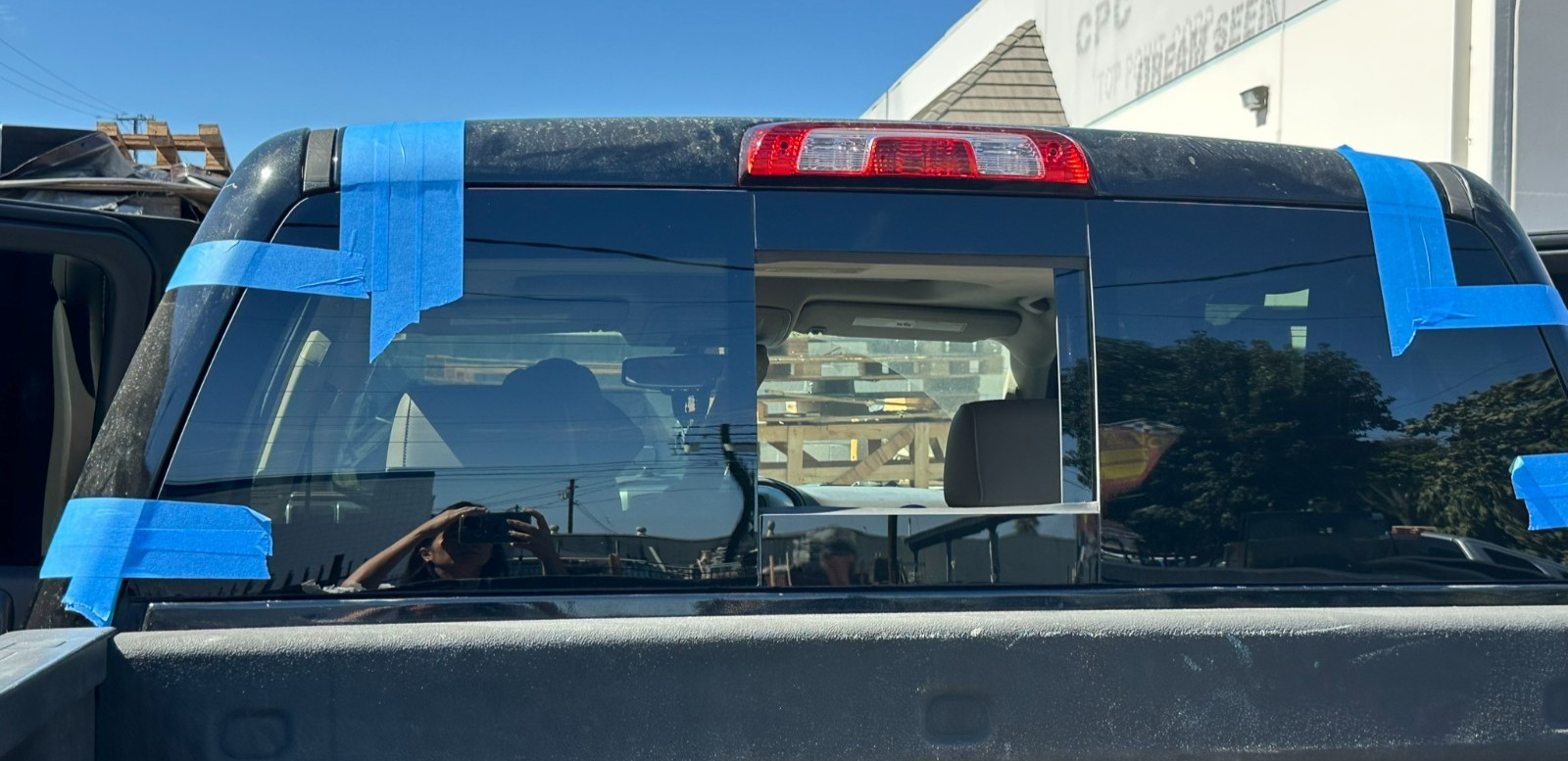 Fit 2014-2018 GMC Sierra 1500 Rear POWER Sliding Window Heated with Regulator