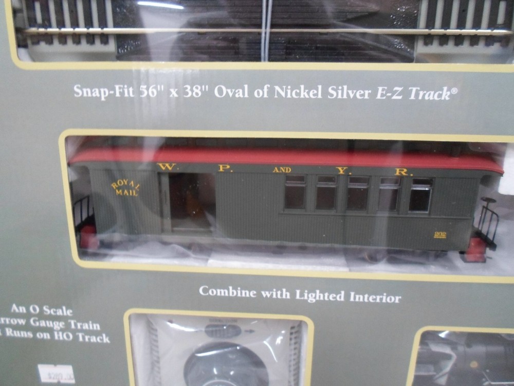 Bachmann 25024, On30 White Pass & Yukon Train starter set