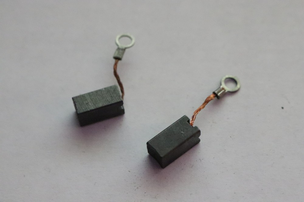 Porter-Cable Replacement Brush 690741