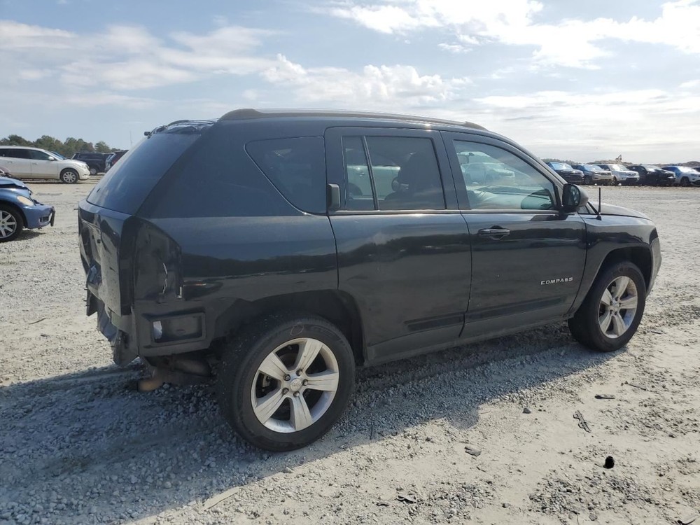 COMPASS 2015 Glove Box 4886672