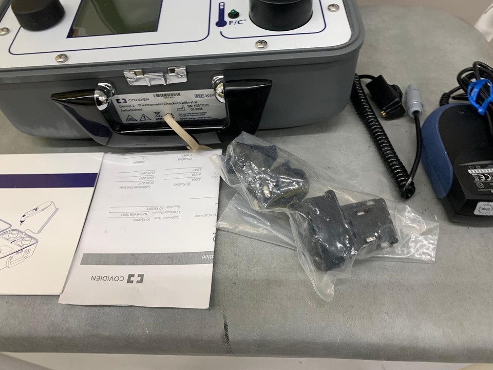 Kendall Genius 2 Thermometer Checker calibrator Tester Probe- Immaculate