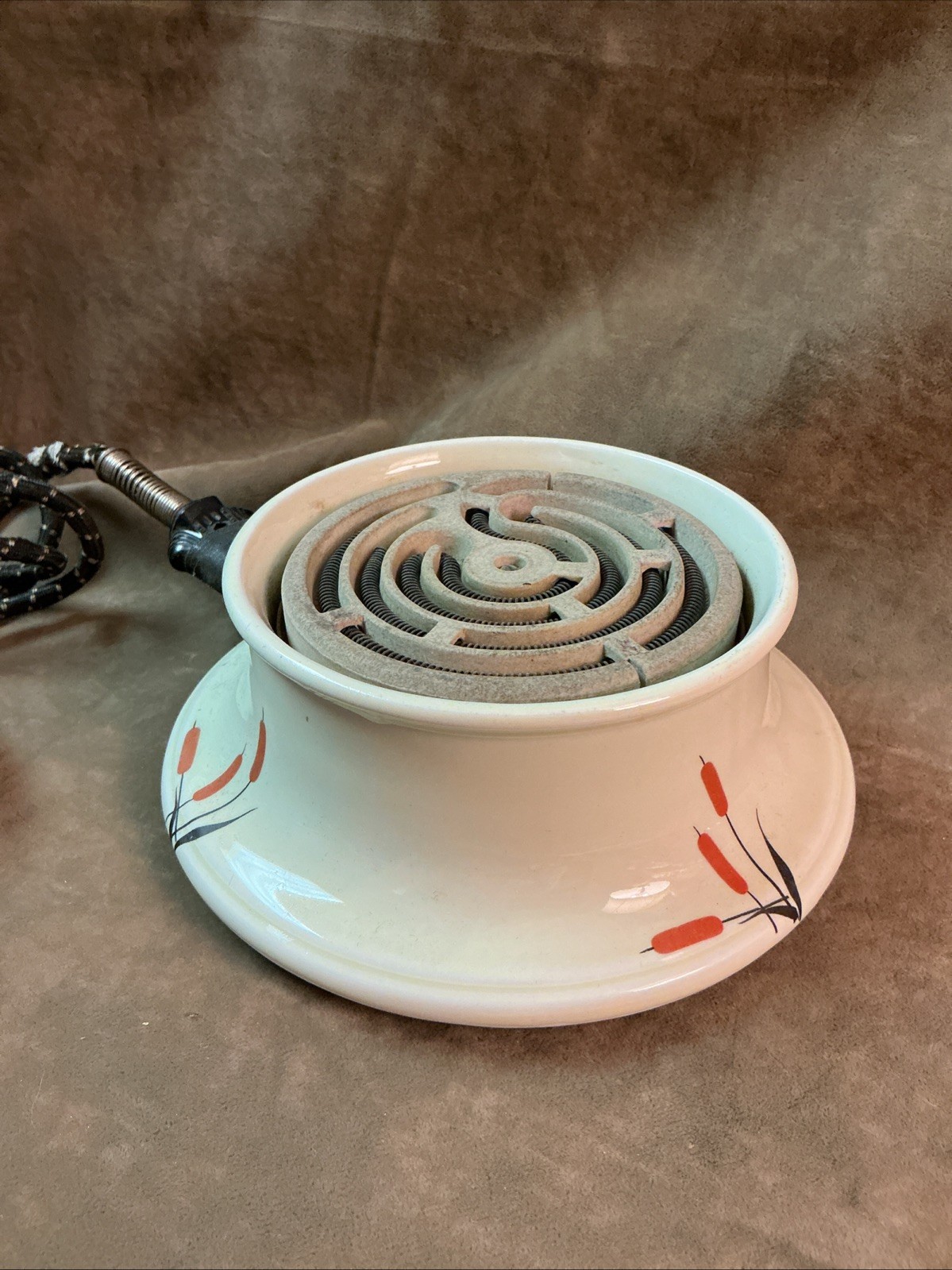 1930s universal porcelain Cattail pattern Westinghouse coffee warmer hot plate