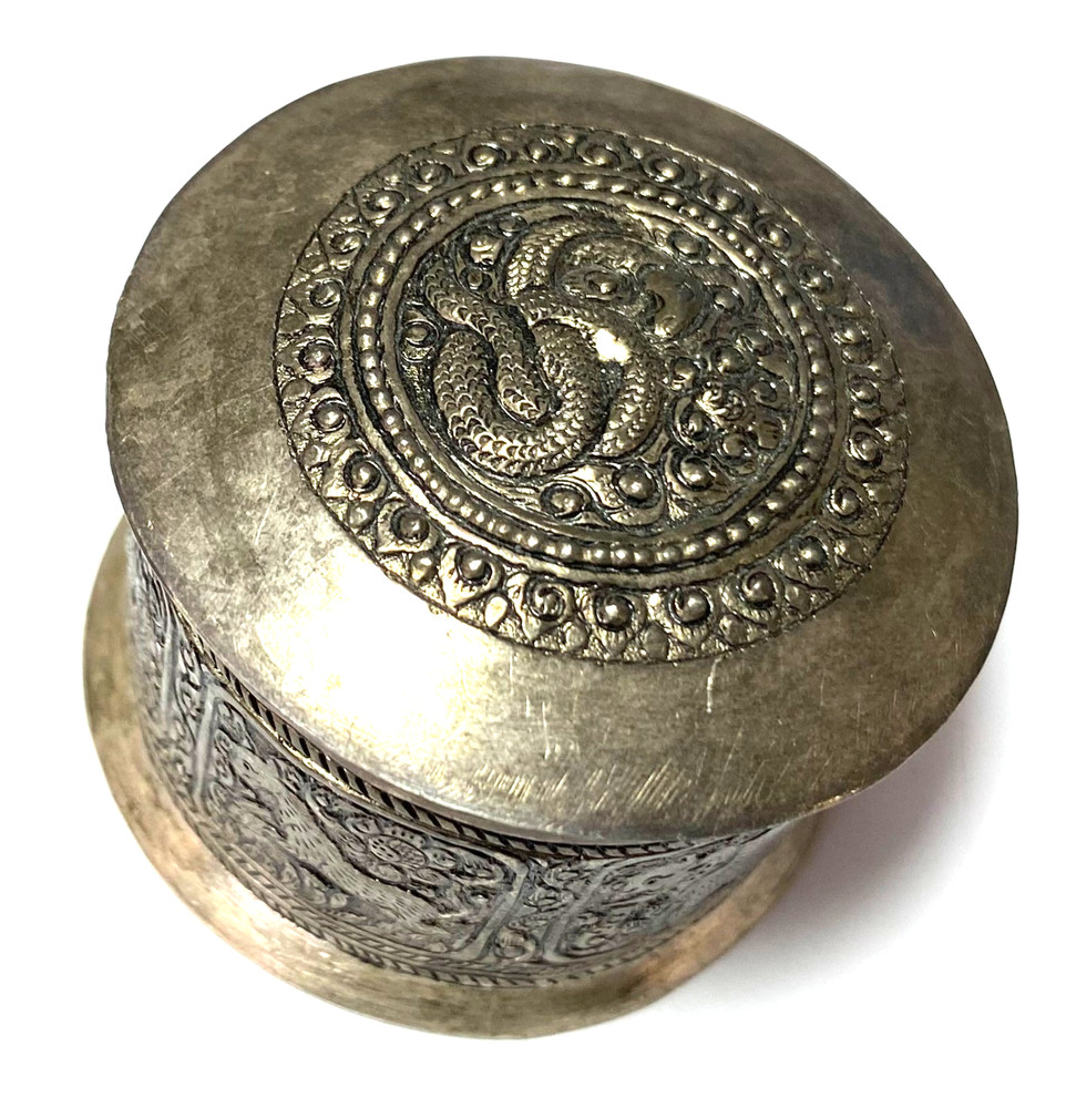 Solid Silver Indian Snake Elephant Round Silver Box 55mm x 41mm