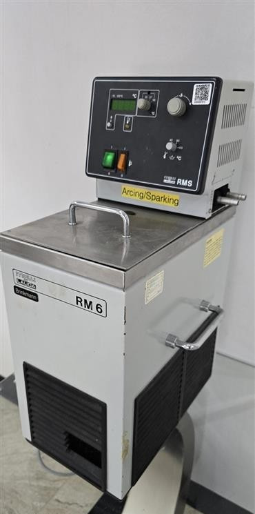 BRINKMANN MGW LAUDA COOLING/HEATING CIRCULATING BATH MODEL RM 6      -35P