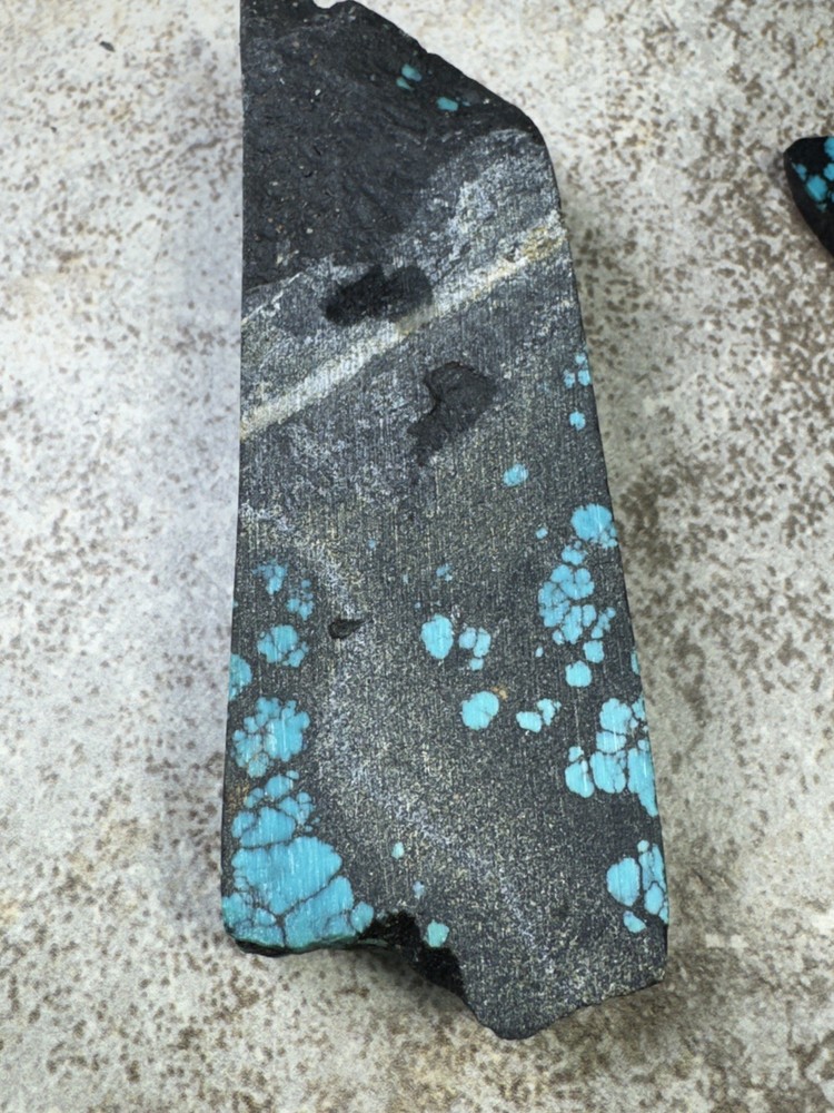 Stabilized hubei turquoise rough cloud mountain