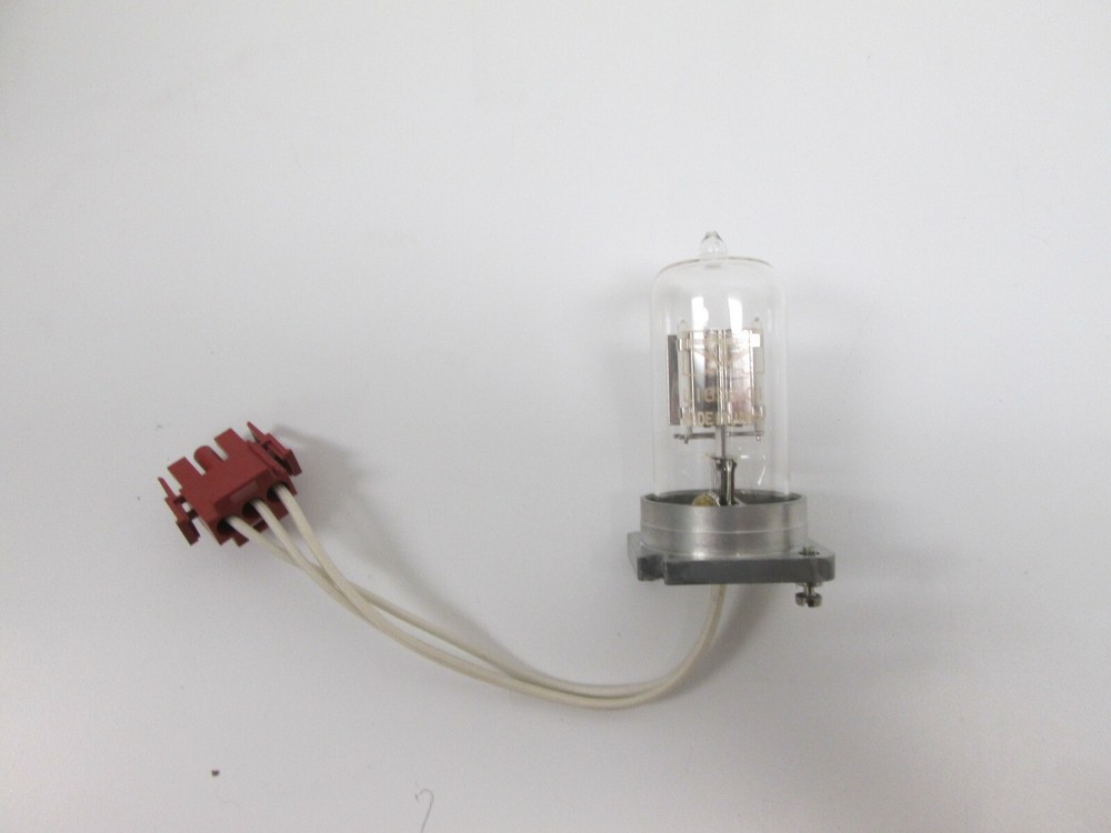 Hamamatsu L1626-01 87.8  Deuterium Lamp