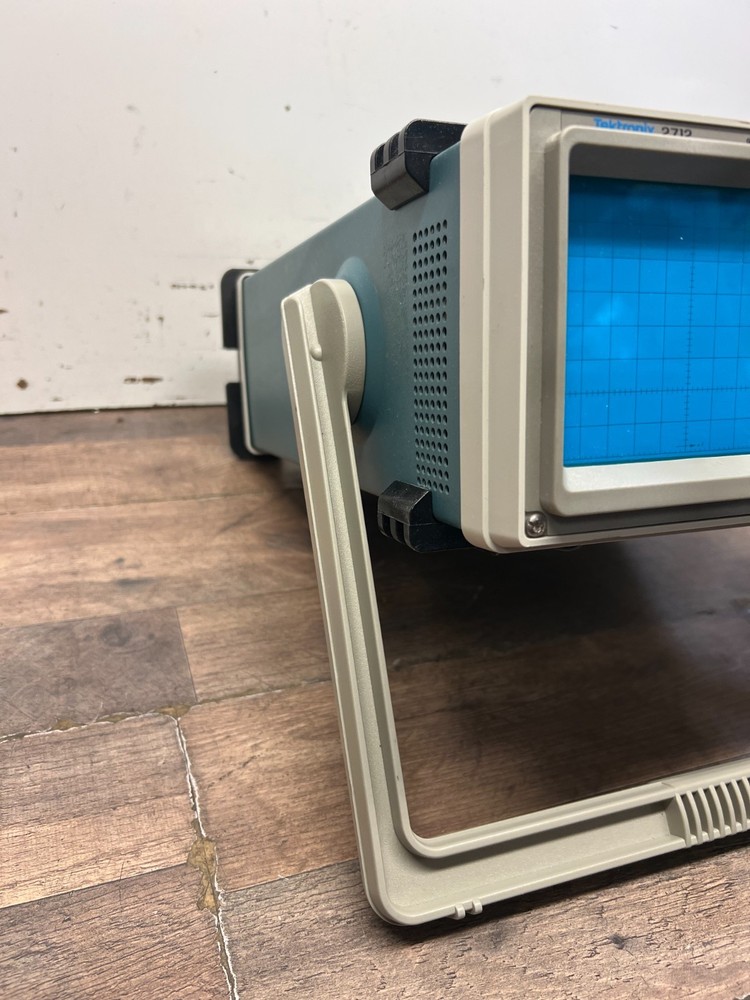 Tektronix 2712 Spectrum Analyzer