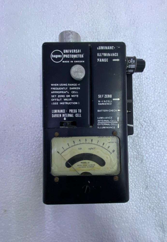 Hagner Universal Photometer , CH#118