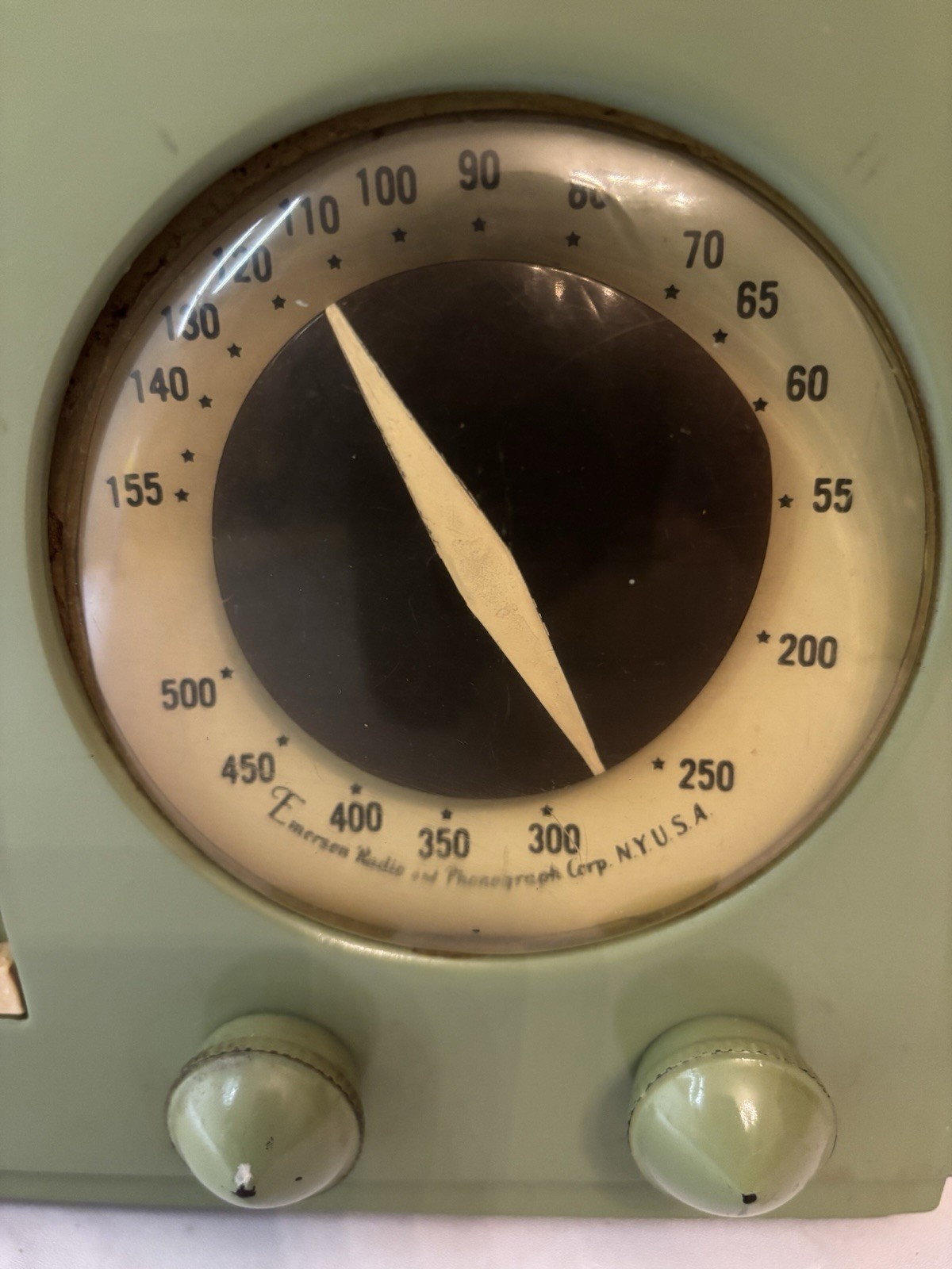 Vtg 1930s Emerson "Bullseye" Tube Radio - Green - Works! Art Deco MCM 8CW-334-2