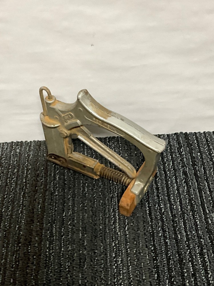 Vintage Red Devil Glazing Point Driver