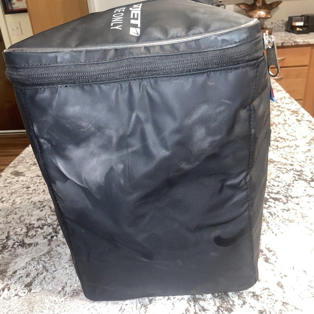 WestJet Crew Use Only Envoseal Cool Storage