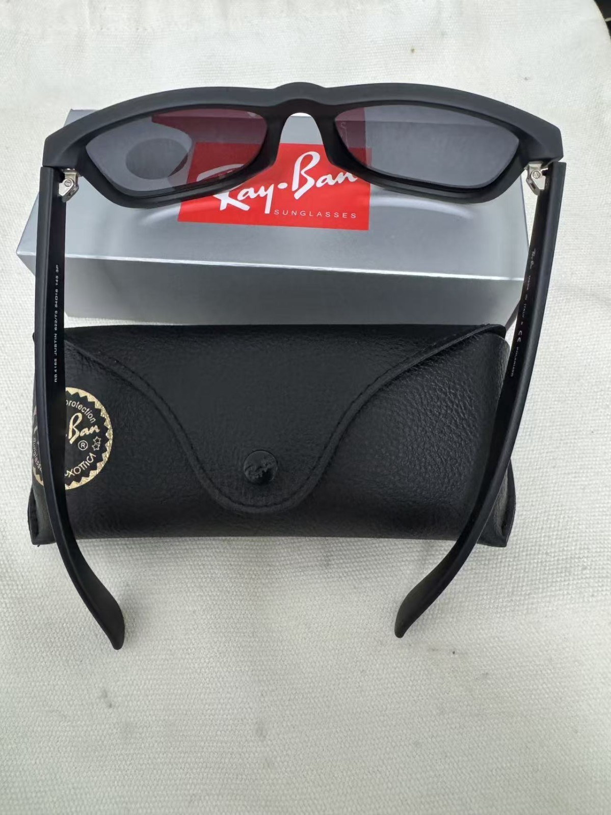 Ray-Ban Justin Classic Grey Polarized Sunglasses RB4165 622/T3 54-16mm