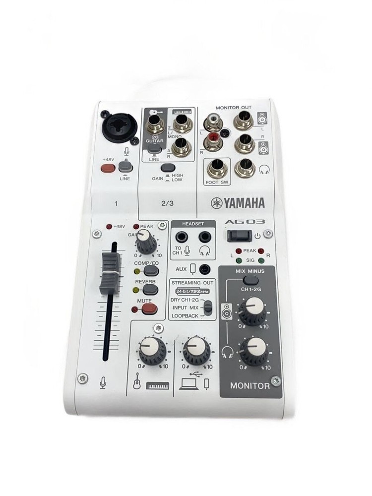 YAMAHA AG03 MIXER Used