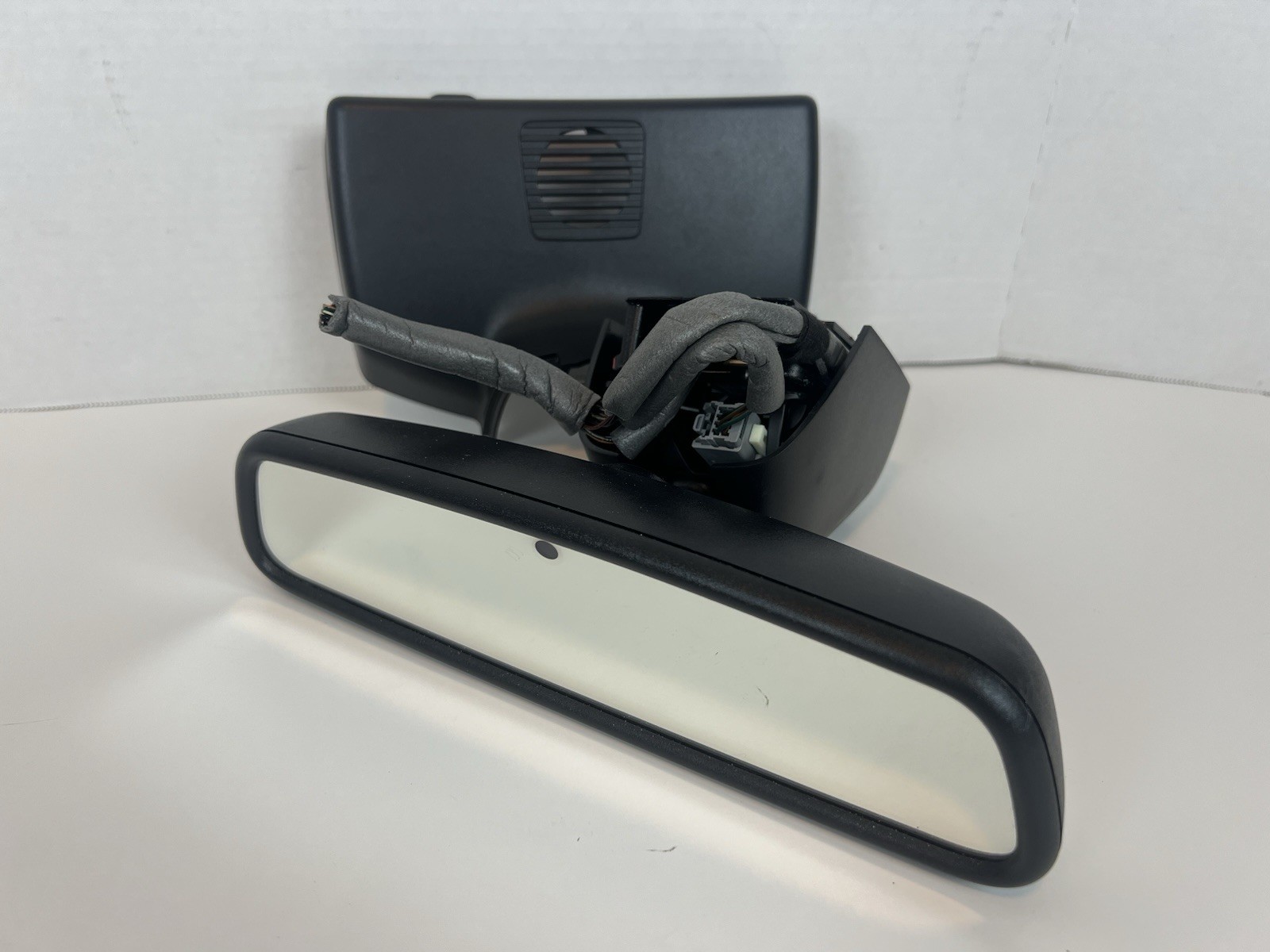 2016-2020 OEM Jaguar XE 2015-2023 Land Rover Rear View Mirror Home Link Auto Dim