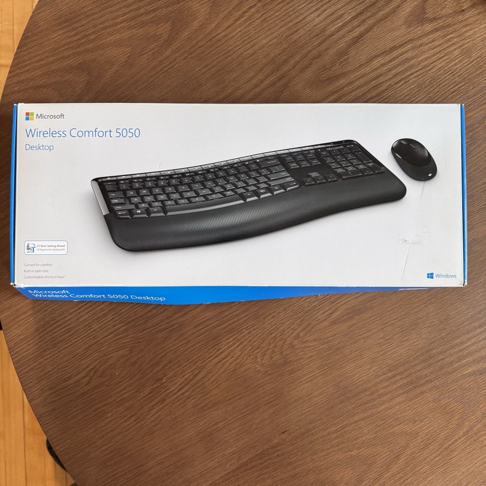 Microsoft Windows Wireless Comfort 5050 Desktop Keyboard & Mouse Includes DONGLE