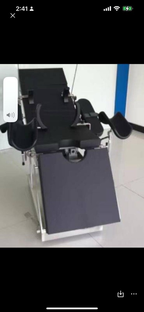 Surgical table