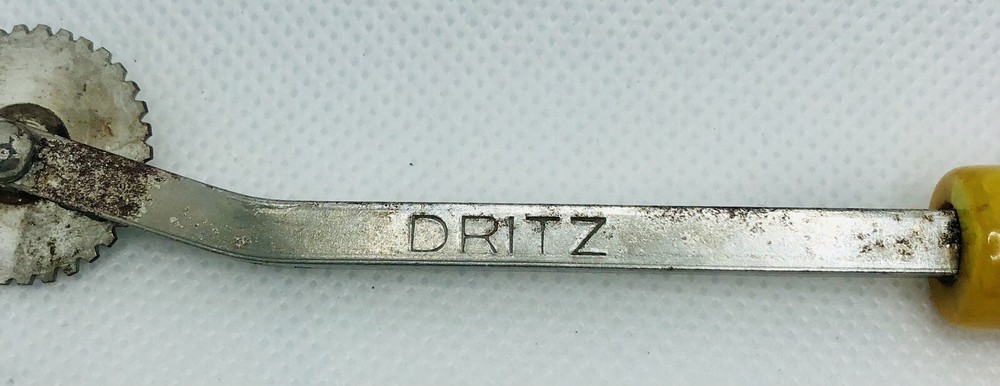 Vintage Bakelite Dritz 6” Tracing Wheel Butterscotch Handle Sewing Pattern Tool