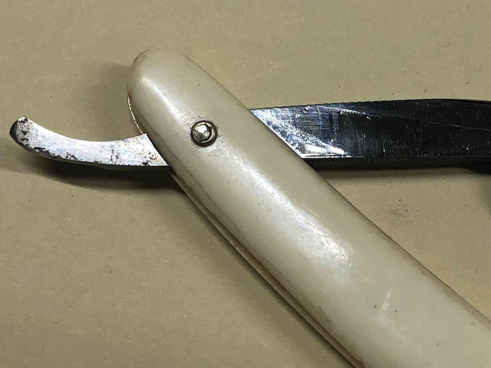 RAZOR KIT-FO KING Solingen with matching case (M1896)