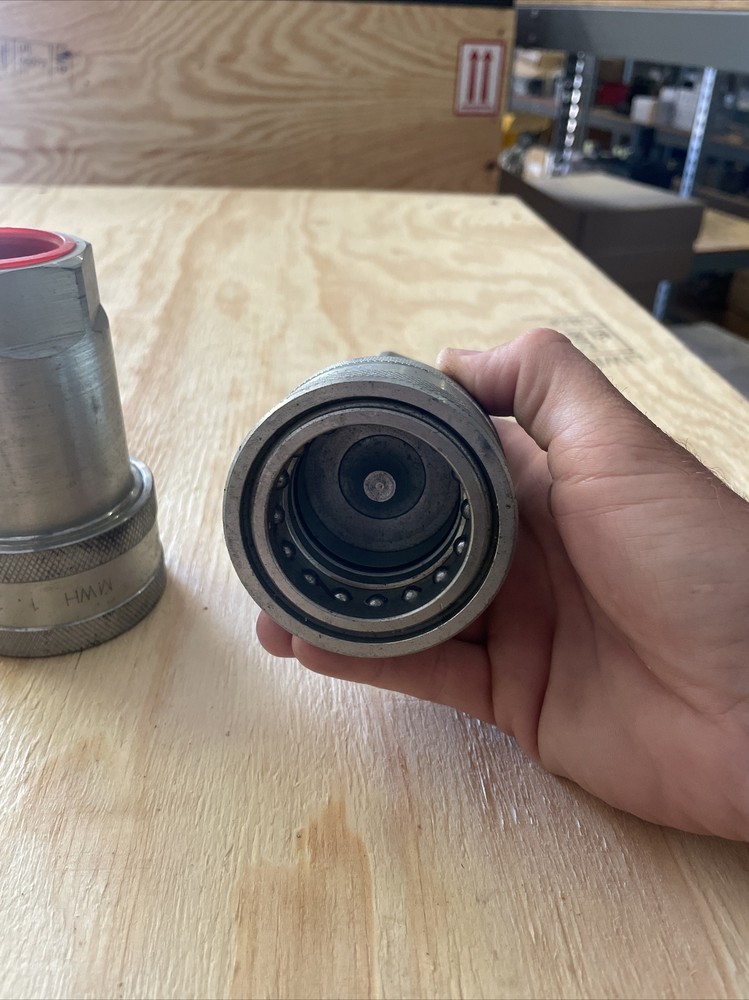 Quick Connect Coupling F 1-1/4" NPT Female