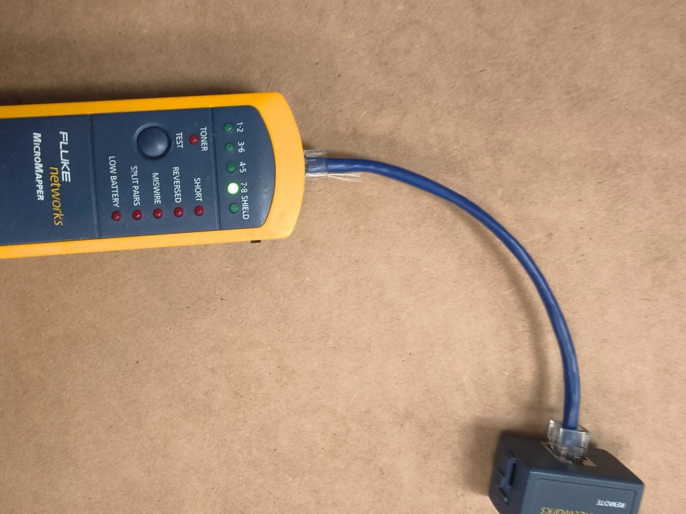 Fluke Networks Micromapper W/ Remote great working condition with carrying case