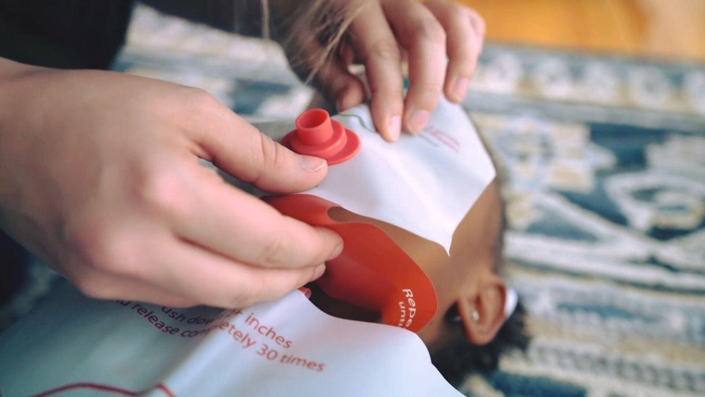 Child CPRWrap Kit Disposable Pediatric CPR Aid w/ Visual Instructions First Aide