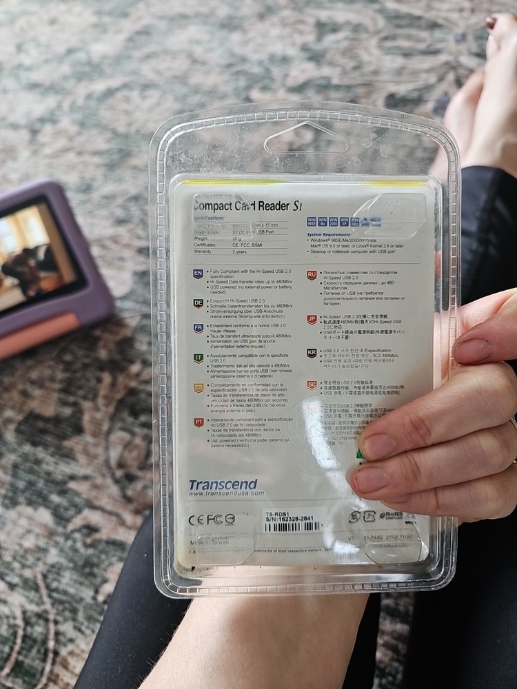 Transcend TS-RDS1 Compact Memory Card Reader S1 for SDHC & Secore Digital (SD)