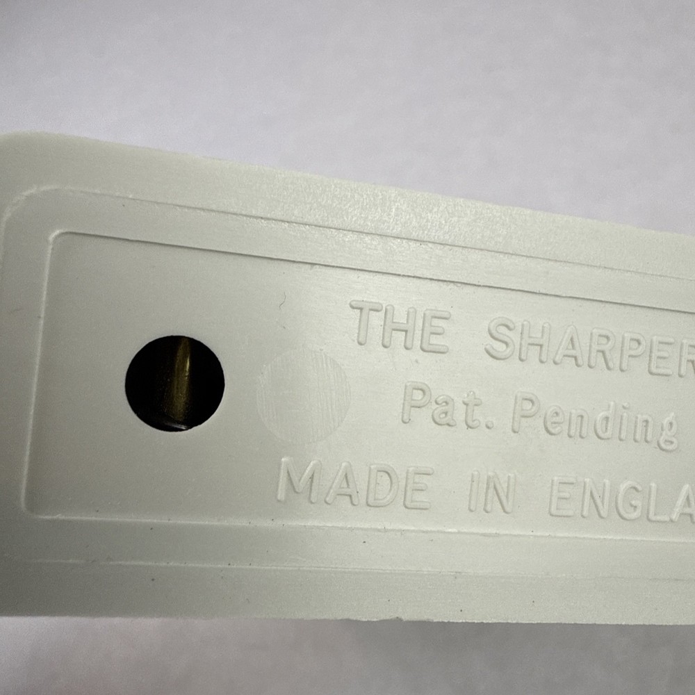 The Sharpery Chantry Pull Thru Knife Sharpener Handheld White With Instructions