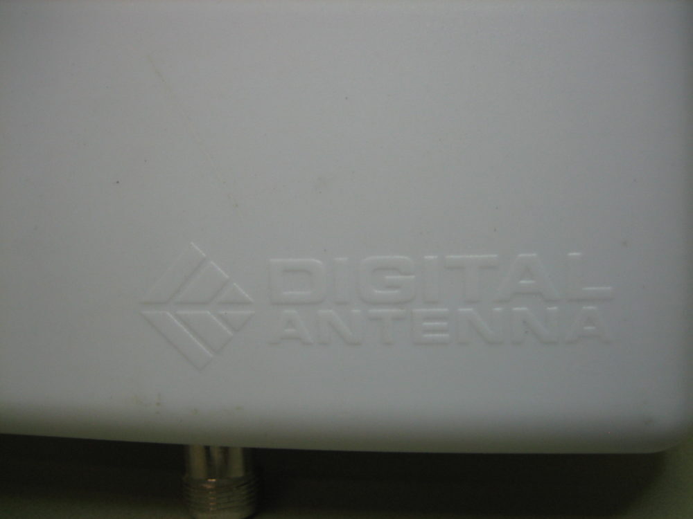 Digital Antenna 426-PW Directional Multi-Band Panel Cellular Antenna