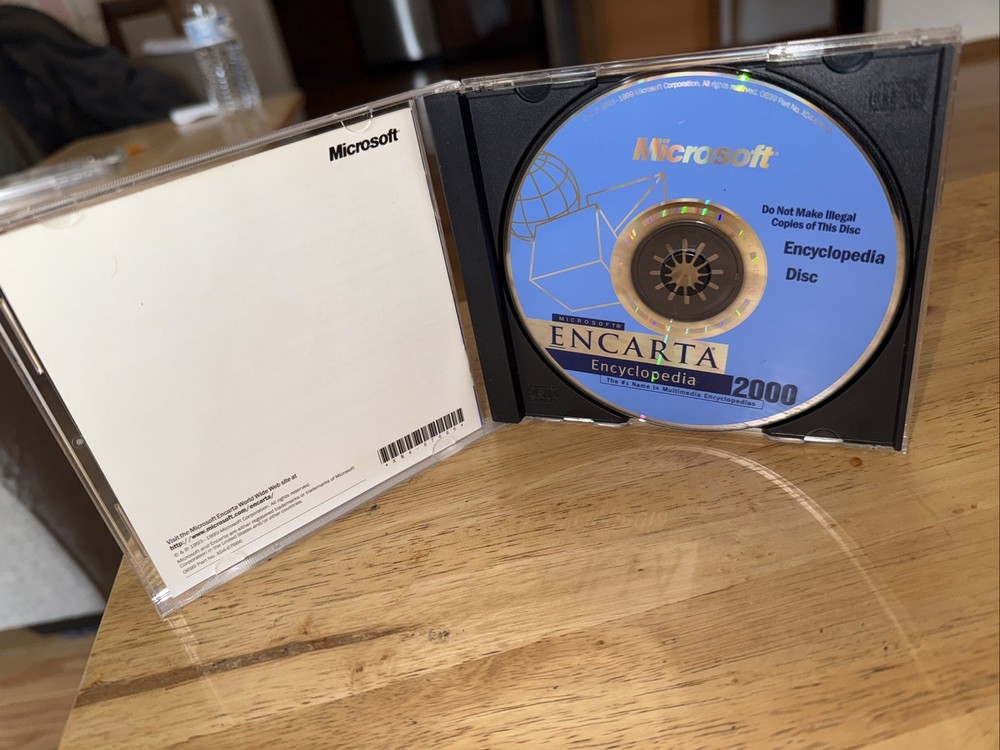 Microsoft Encarta Encyclopedia 2000 CD for PC