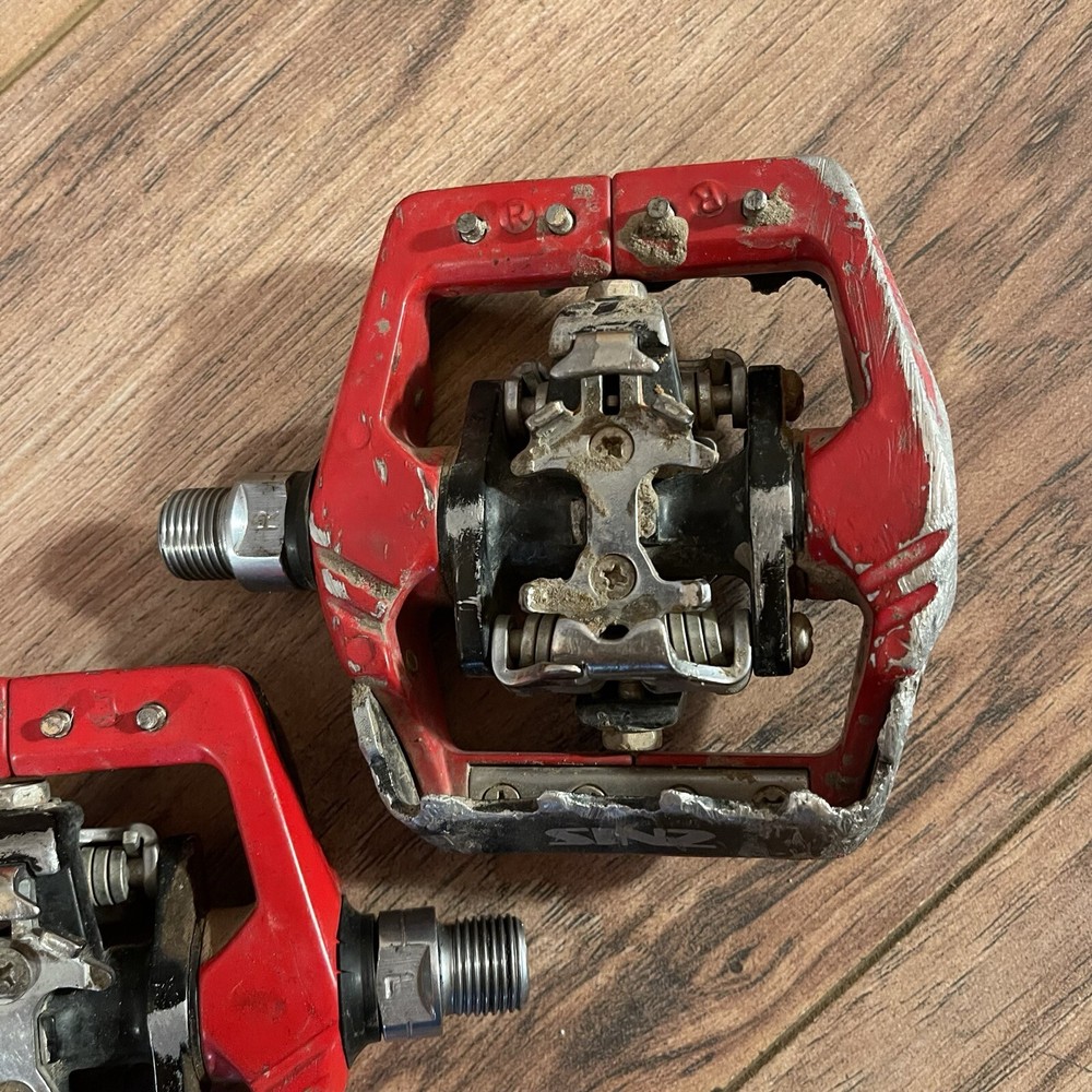 SINZ WPD-103 Clipless MTB Pedal Red Alloy Platform 9/16